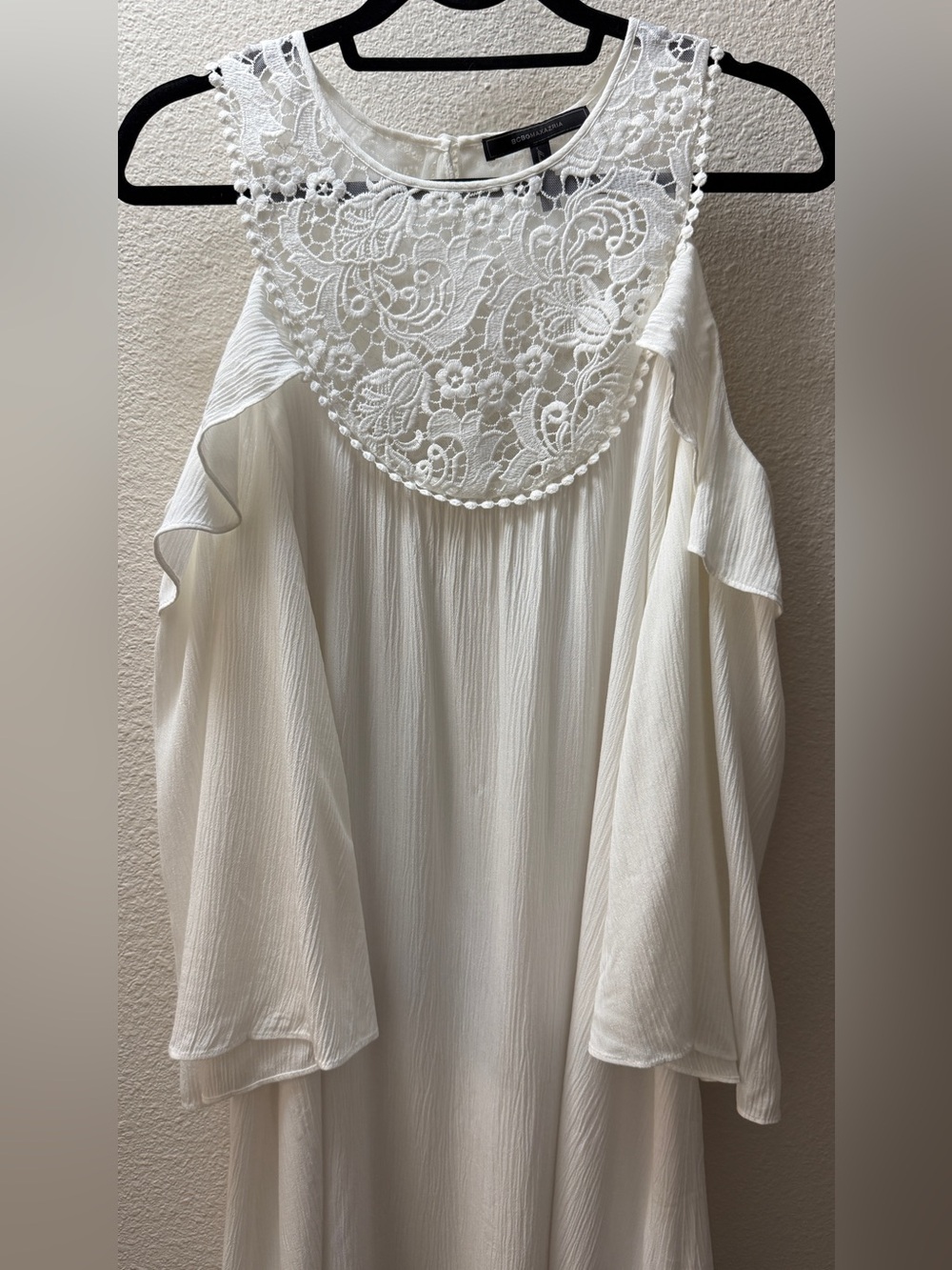 NWT BCBGMAXAZRIA White Lace Cold Shoulder Boho Dress M - Picture 14 of 14